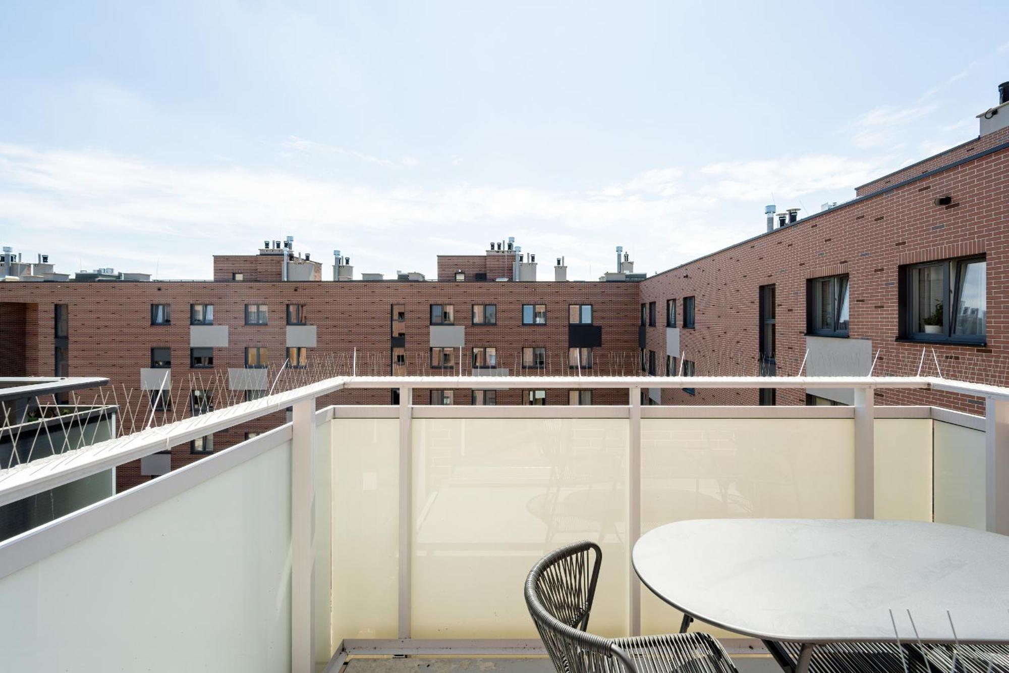 Piekny Apartament Wichrowa - 2 Sypialnie Free Garage Wroclaw By Noclegi Renters Ngoại thất bức ảnh