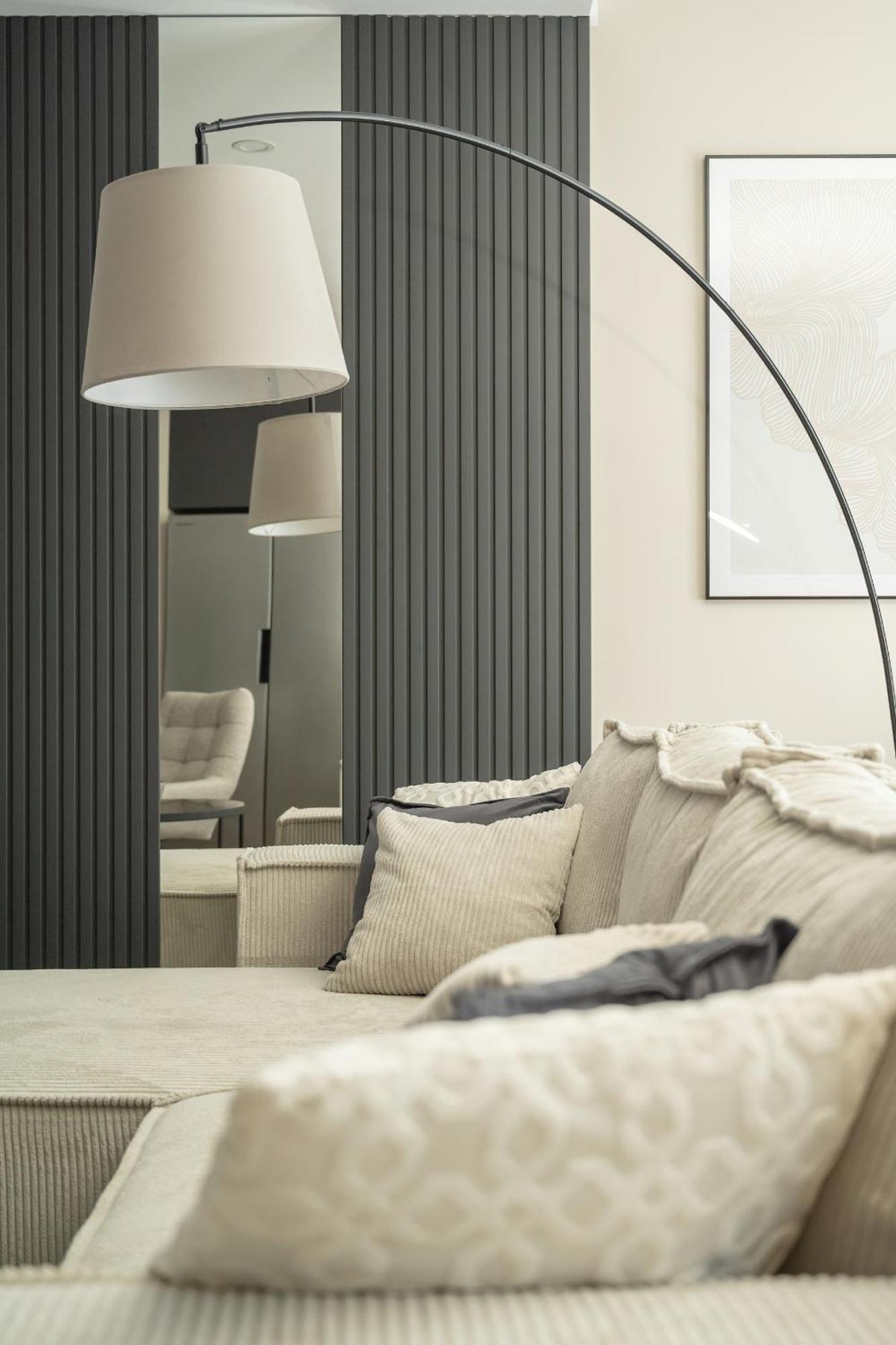 Piekny Apartament Wichrowa - 2 Sypialnie Free Garage Wroclaw By Noclegi Renters Ngoại thất bức ảnh