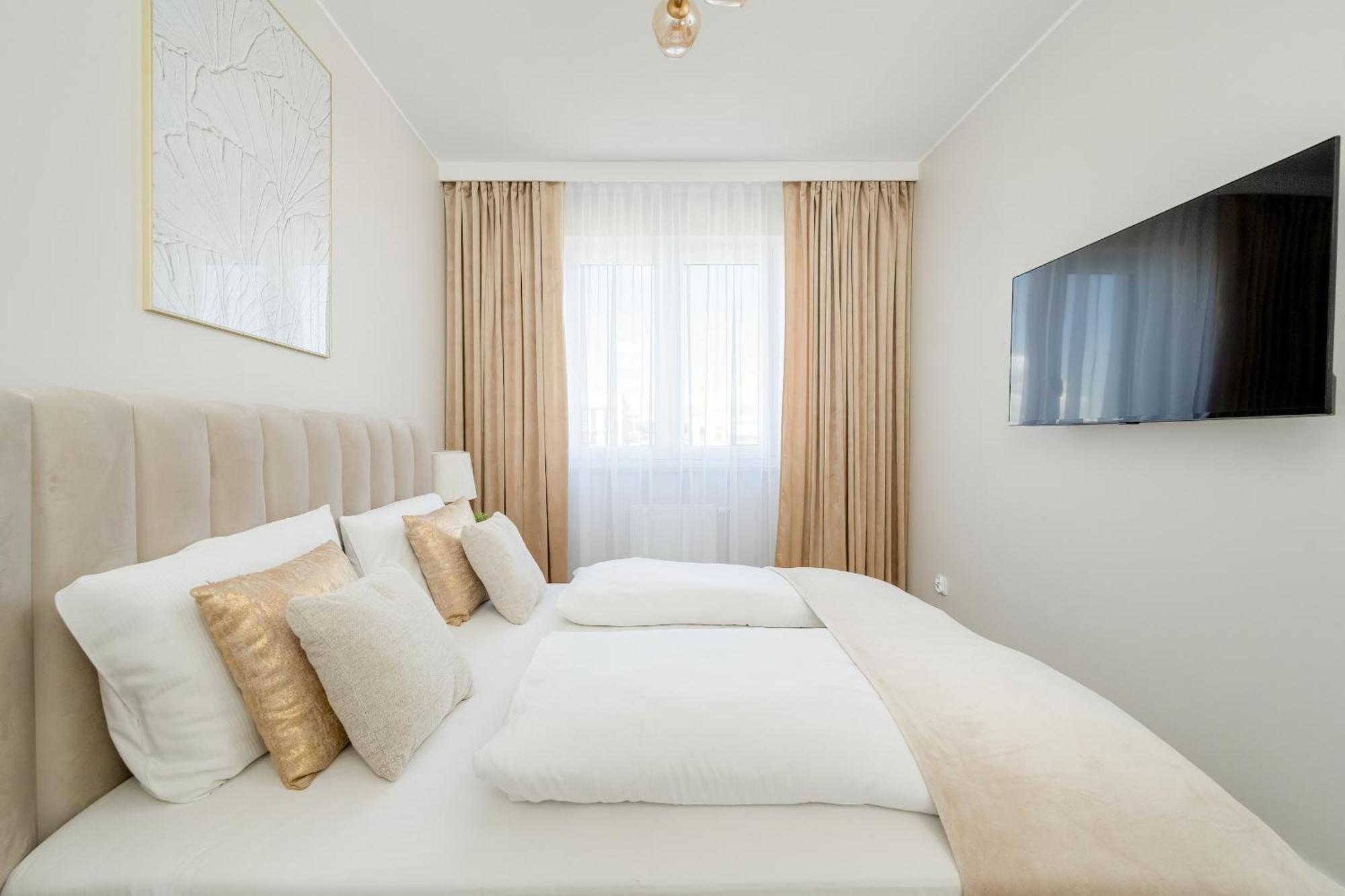 Piekny Apartament Wichrowa - 2 Sypialnie Free Garage Wroclaw By Noclegi Renters Ngoại thất bức ảnh